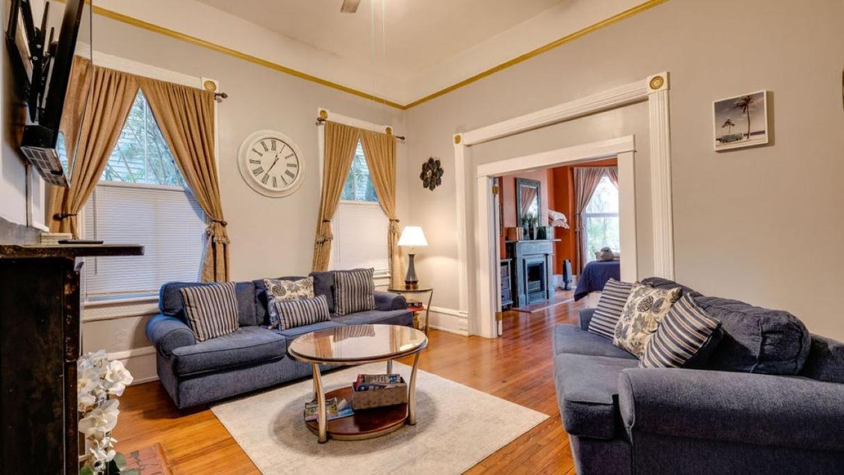 Elegant 2 Bed Directly On Forsyth Park Apartment Savannah Exterior photo