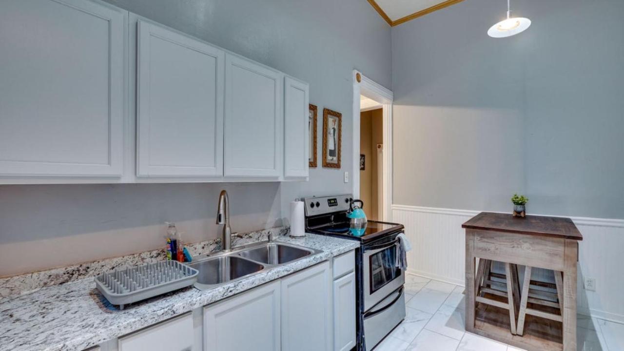 Elegant 2 Bed Directly On Forsyth Park Apartment Savannah Exterior photo