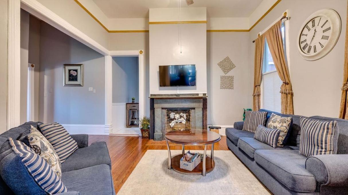Elegant 2 Bed Directly On Forsyth Park Apartment Savannah Exterior photo