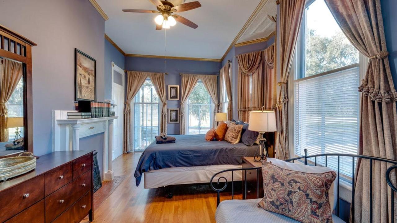 Elegant 2 Bed Directly On Forsyth Park Apartment Savannah Exterior photo