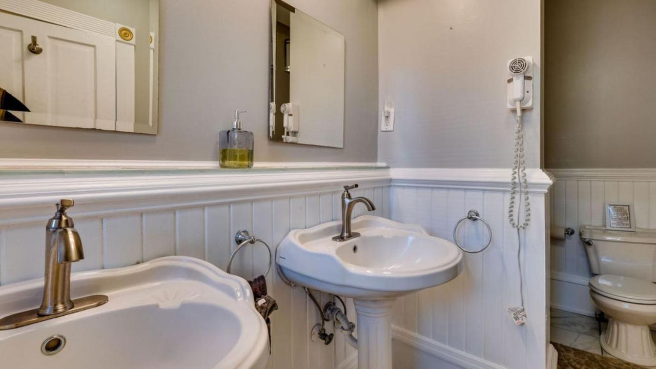 Elegant 2 Bed Directly On Forsyth Park Apartment Savannah Exterior photo